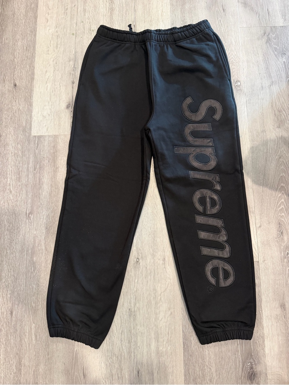 Supreme Satin Appliqué sweatpants Black